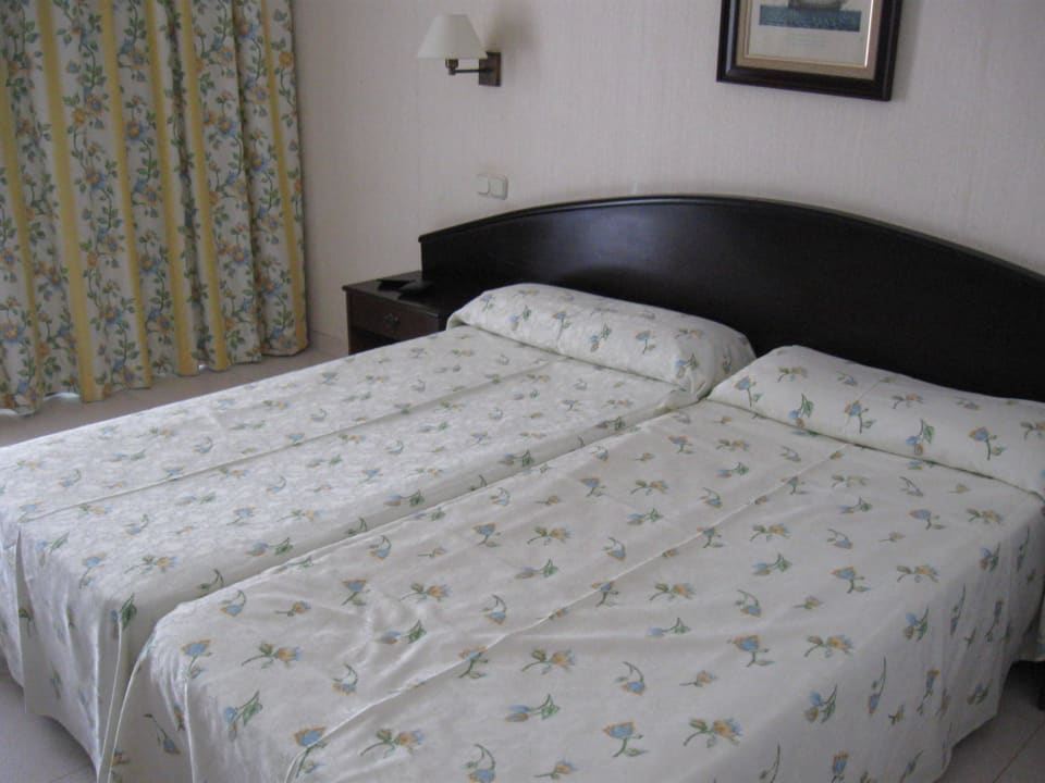 Bett Valentin Son Bou