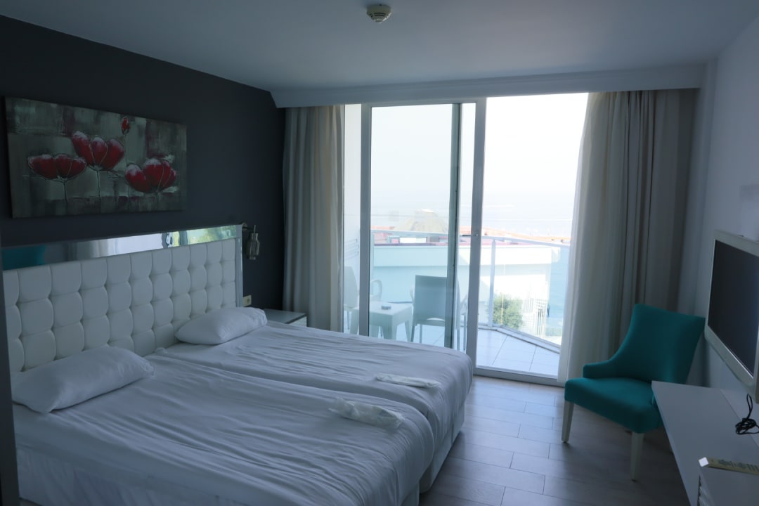 Zimmer Le Bleu Hotel & Resort
