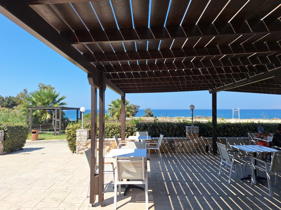 Strand Hotel Kouros Palace