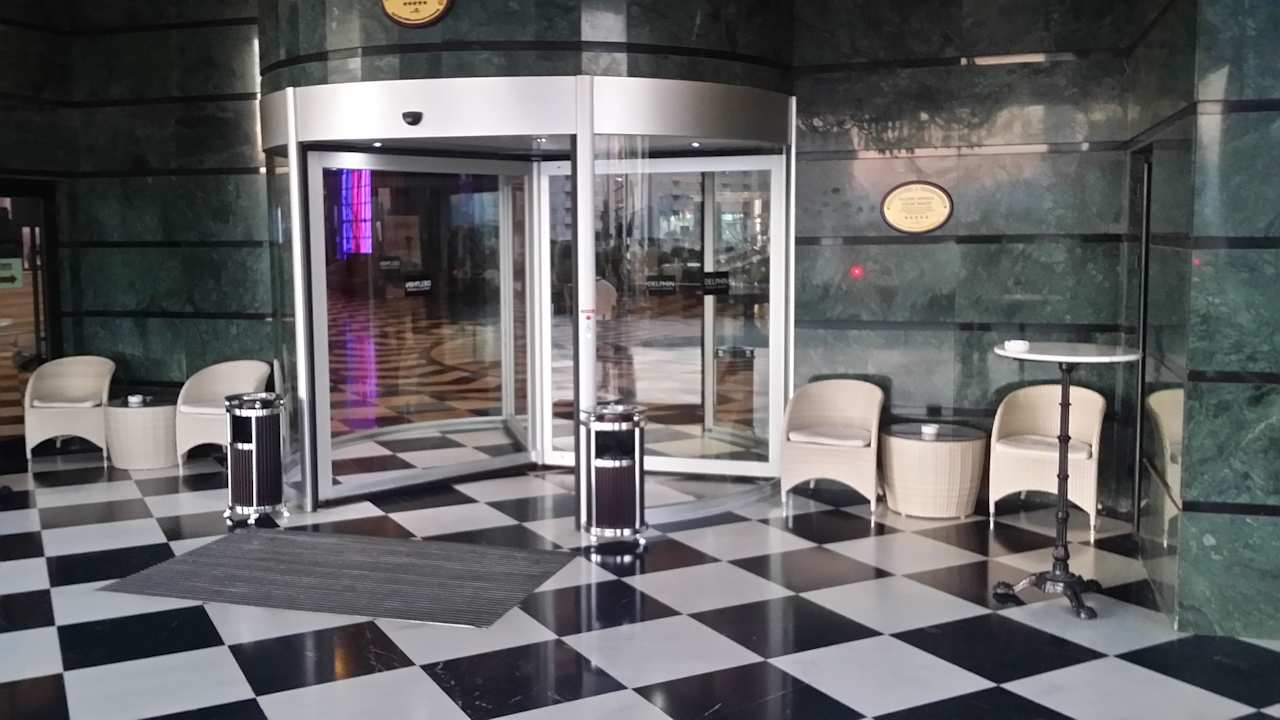 Eingang  Hotel Delphin Imperial