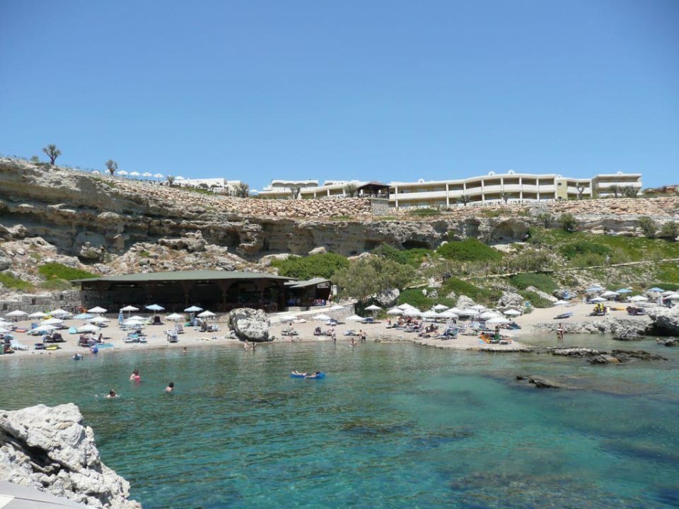 Hotelstrand mit Strandbar Hotel Kalithea Horizon Royal