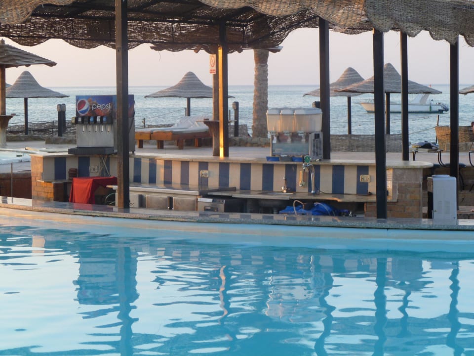 Poolbar Riviera Aqua Park Resort