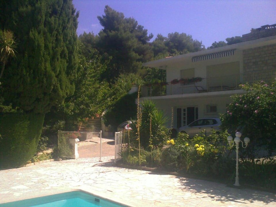 Aussenansicht B&B Les Cypres de Vence