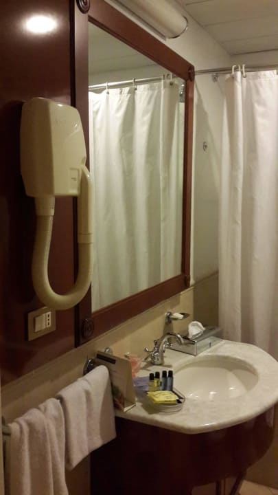 Ванная комната UNAWAY Hotel & Residence Linea Uno  Milano