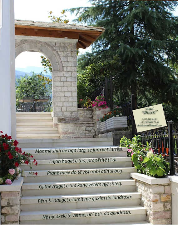 Sonstiges Hotel Bineri