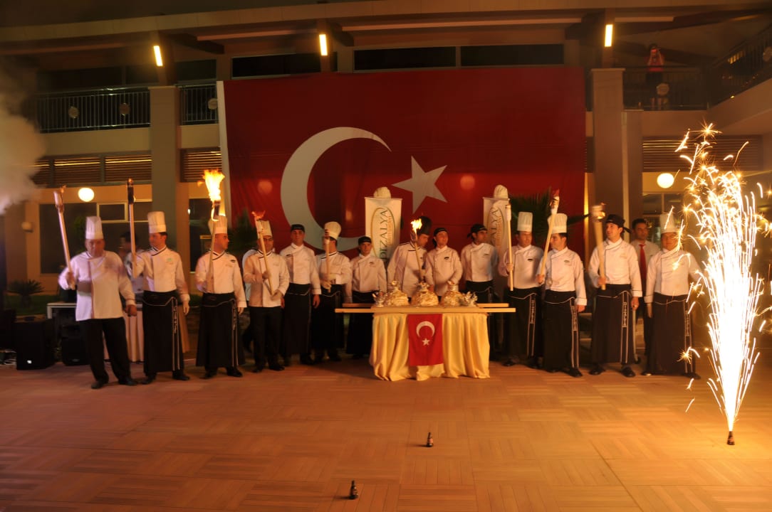 Türkische Nacht Alaska Eis Torte Dizalya Palm Garden