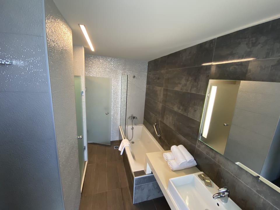 Zimmer Blue Lagoon Village