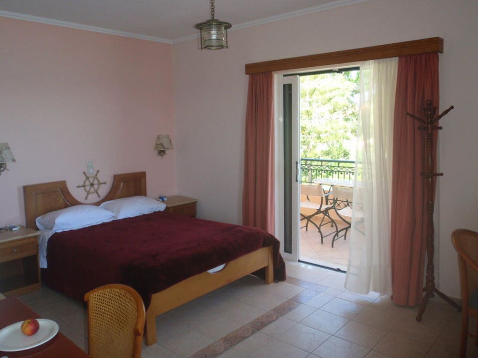 Großes Doppelschlafzimmer Hotel Andreolas Luxury Suites