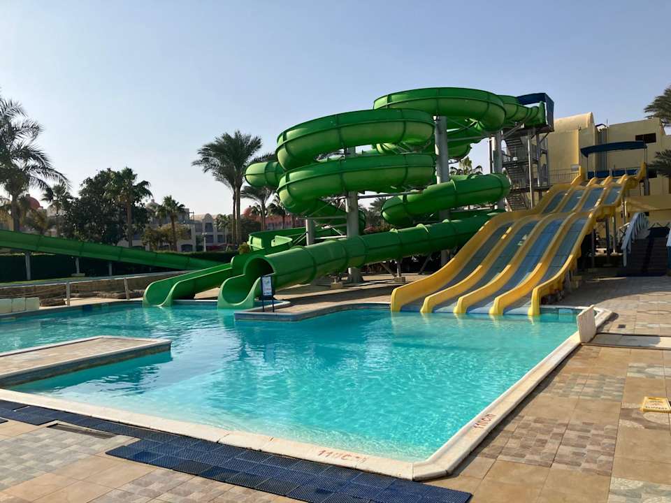 Pool Titanic Beach Spa & Aqua Park