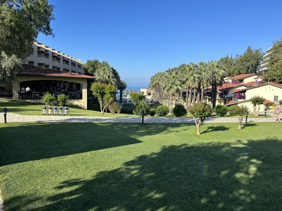 Gartenanlage Melas Holiday Village