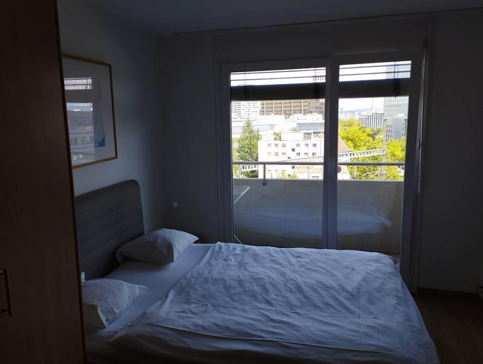 Zimmer Swiss Star Oerlikon Center
