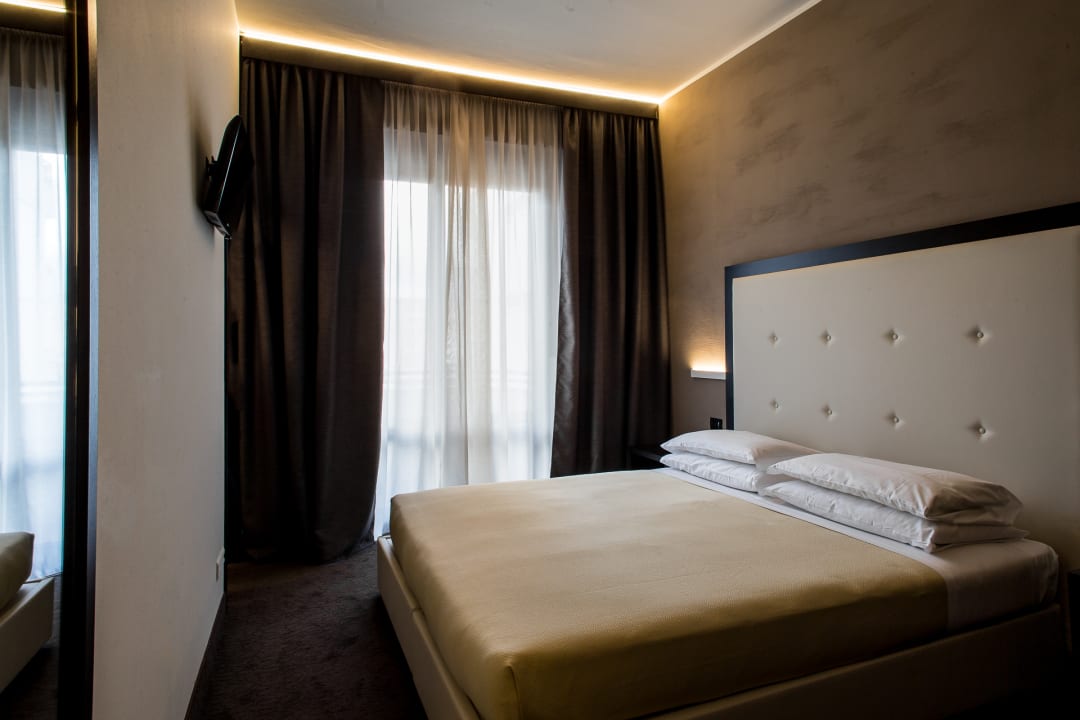 Zimmer Hotel Mirage Florence