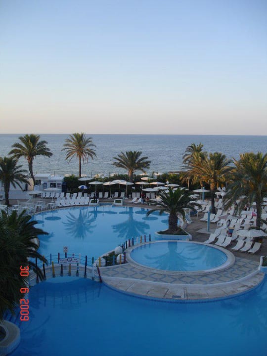 Meerblick vom Balkon Hotel El Mouradi Skanes Beach