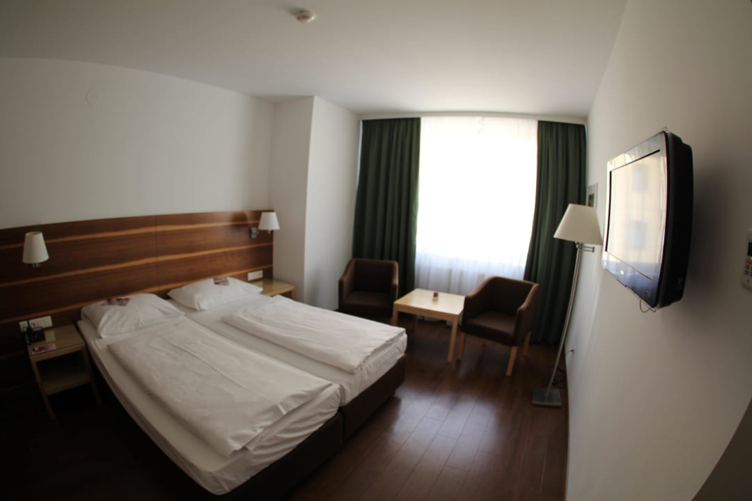 (mit Fisheye fotografiert, deshalb verzerrt) Four Points Flex by Sheraton Vienna Hauptbahnhof