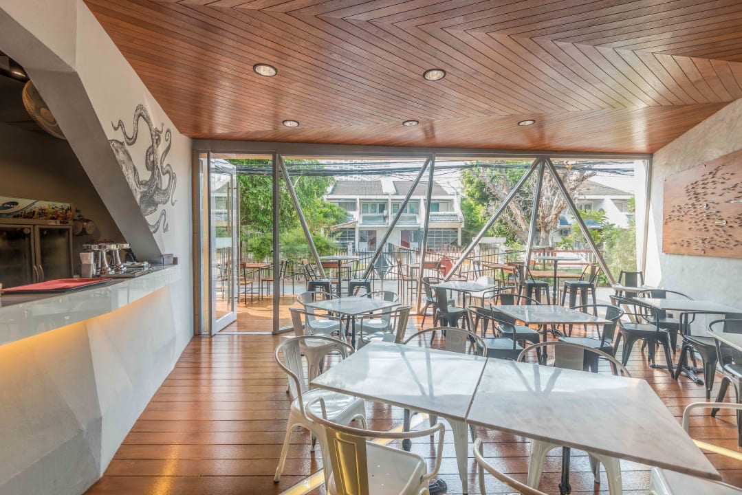 Gastro Sea Crest By Jomtien