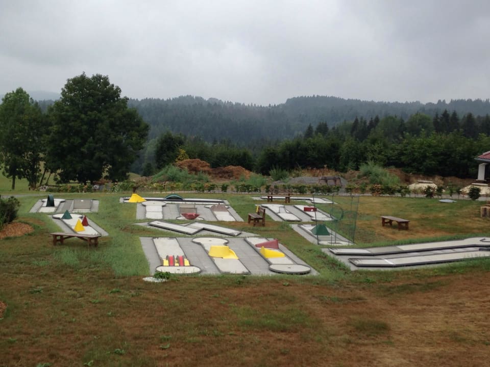Minigolf 1. Bier & Wohlfühlhotel Gut Riedelsbach