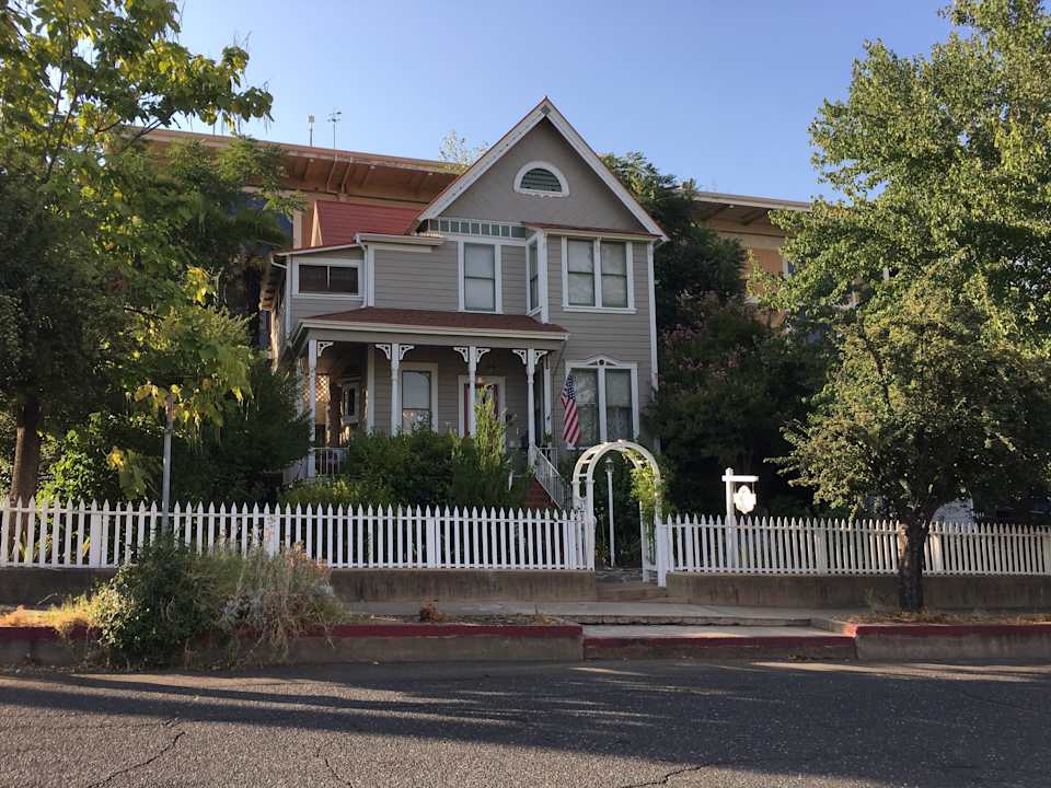 Außenansicht Bradford Place Inn (California)