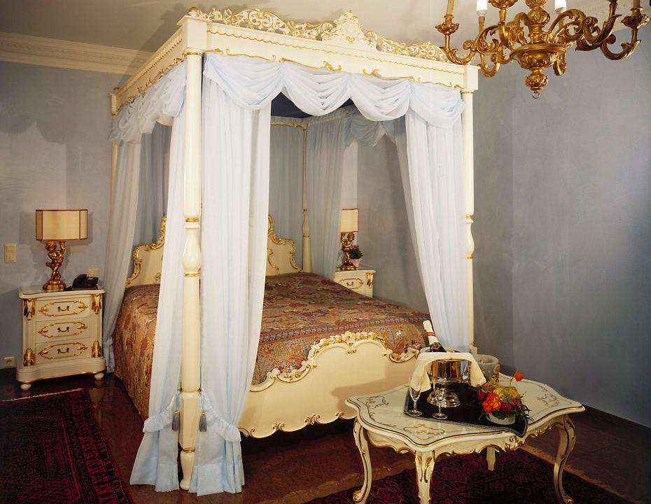 Himmelbett Seehotel Porcia