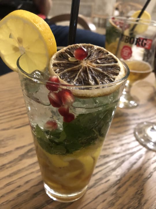 Gastro Well Palace Side