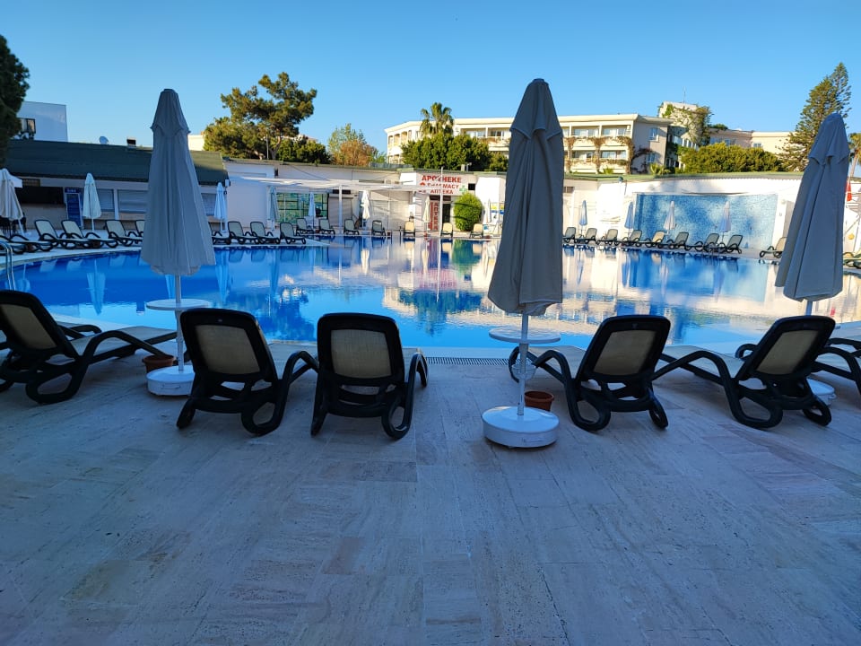 Pool Asteria Collection Side