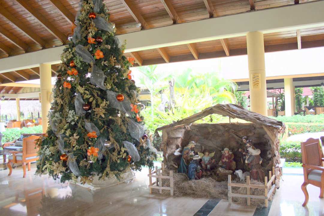 Weihnachtsbaum im Palladium Palace TRS Turquesa Hotel - Adults only