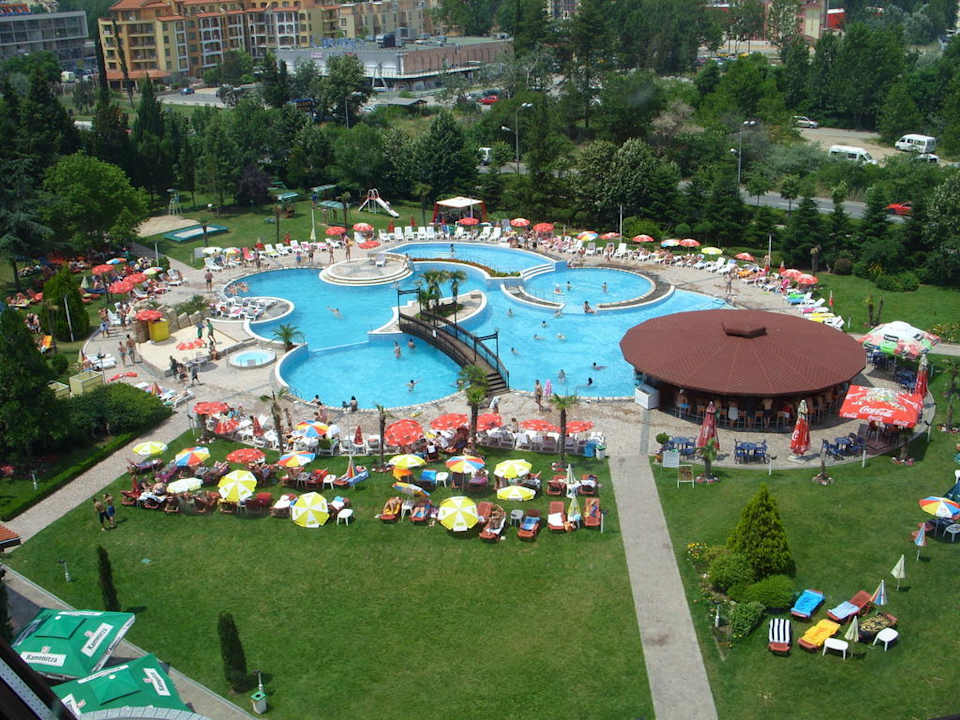 Poolanlage Hotel Hrizantema