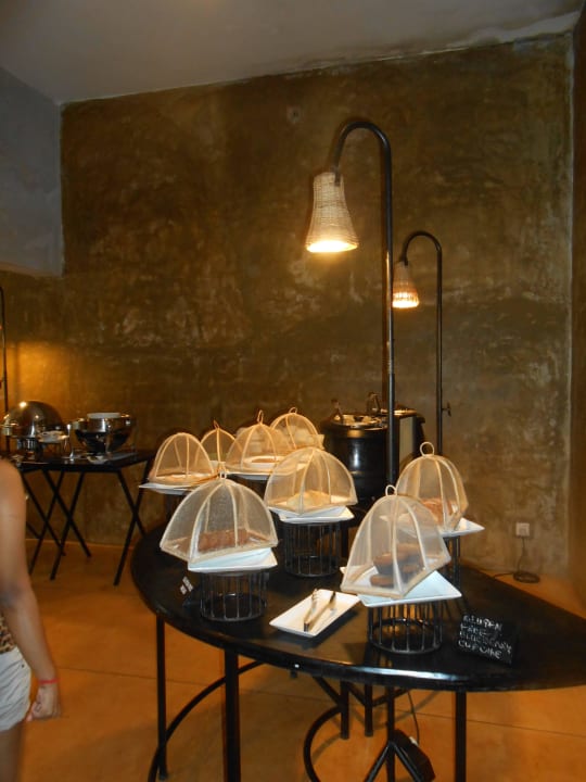 Abendessen.  Hotel Jetwing Beach