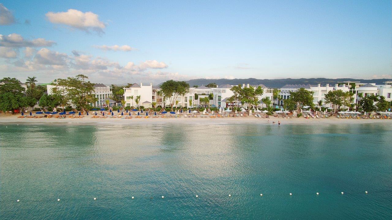 Außenansicht Azul Beach Resort Negril by Karisma