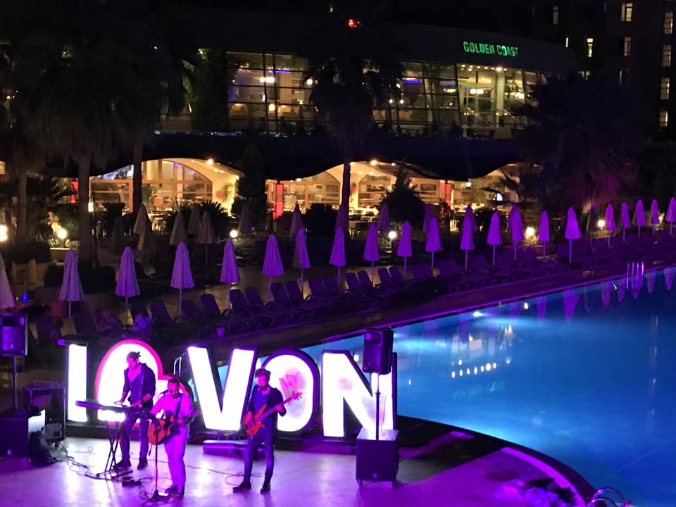 Pool VONRESORT Golden Coast