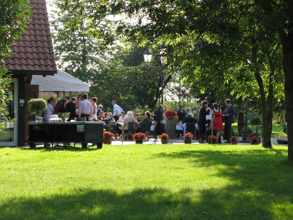 Terrasse und Garten Landgut Hotel Ramshof
