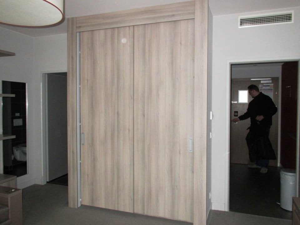 Kleiderschrank Aparthotel Adagio Vienna City