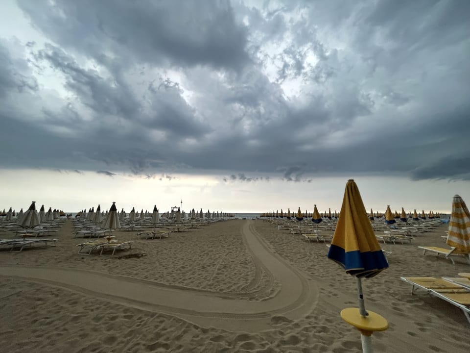 Strand J44 Lifestyle Hotel