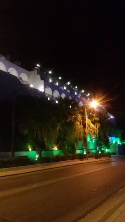 Palace bei Nacht Hotel Calypso Beach