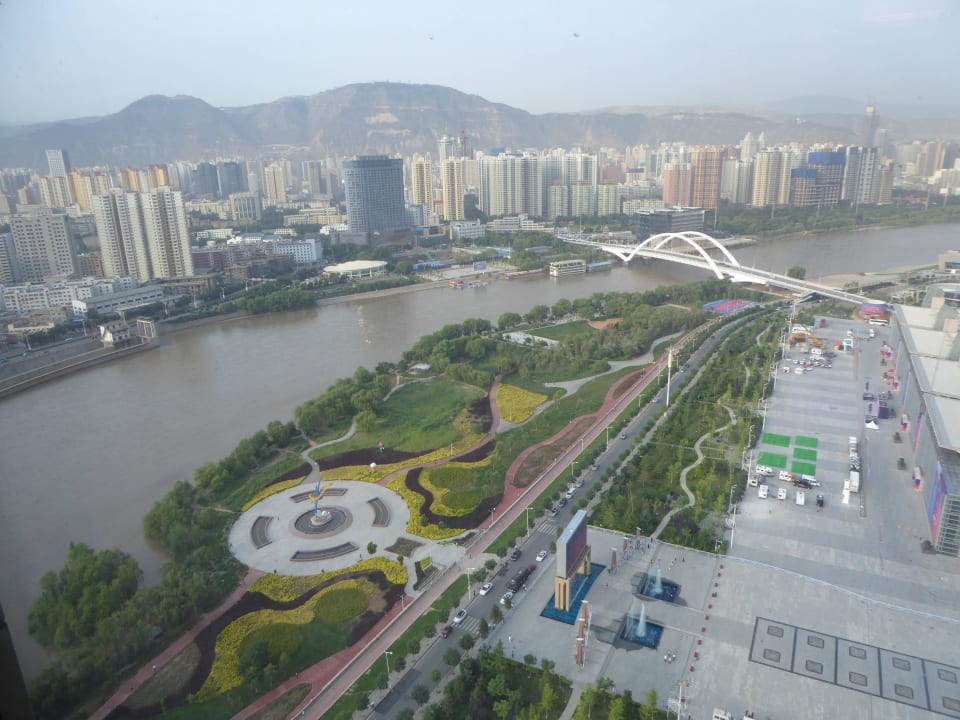 Blick auf Gelben Fluss (32.Etage) Crowne Plaza Lanzhou