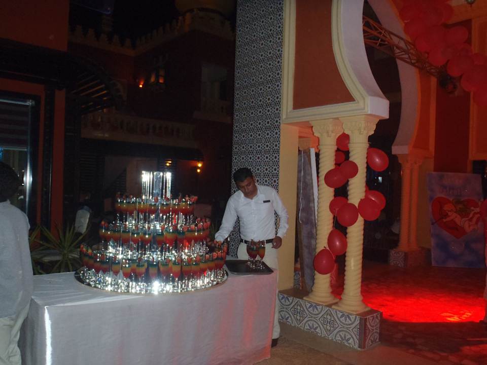 Am Valentinstag wurde gefeiert Pickalbatros Alf Leila Wa Leila Resort - Neverland Hurghada