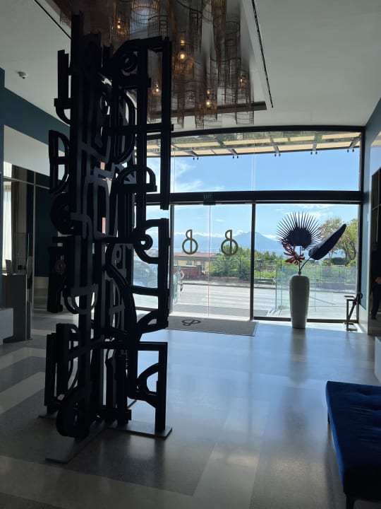 Lobby De Bonart Naples, Curio Collection by Hilton