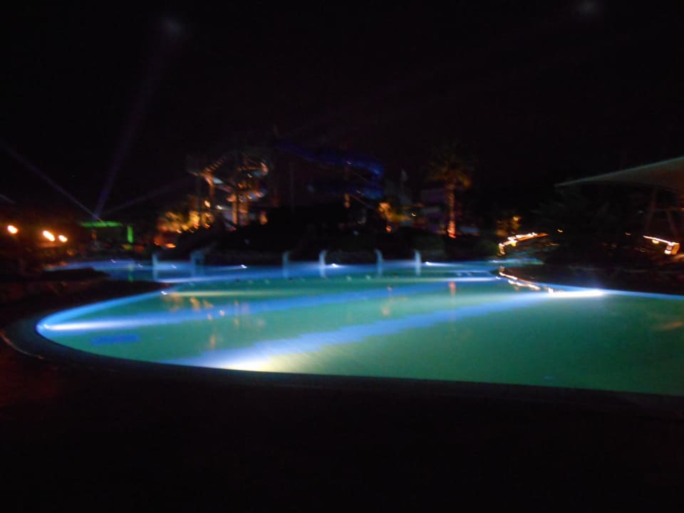 Groot zwembad Limak Limra Hotel & Resort