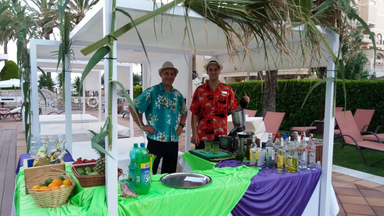 Fröhliches Personal! Hotel Serrano Palace