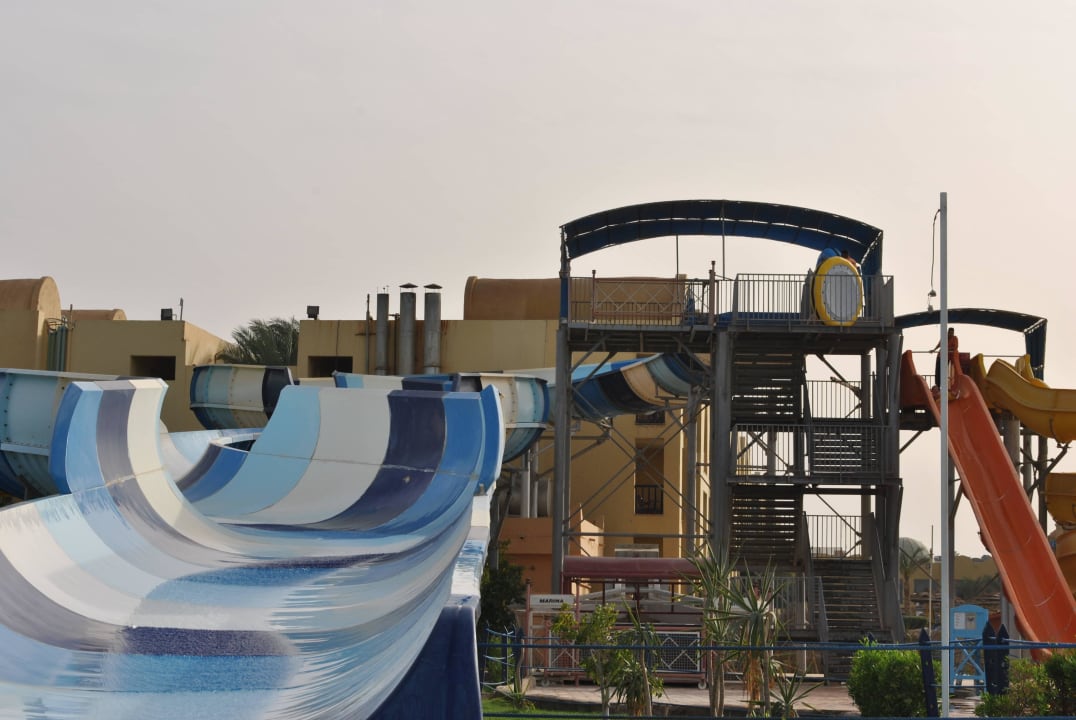 Часть аквапарка Hotel Titanic Palace