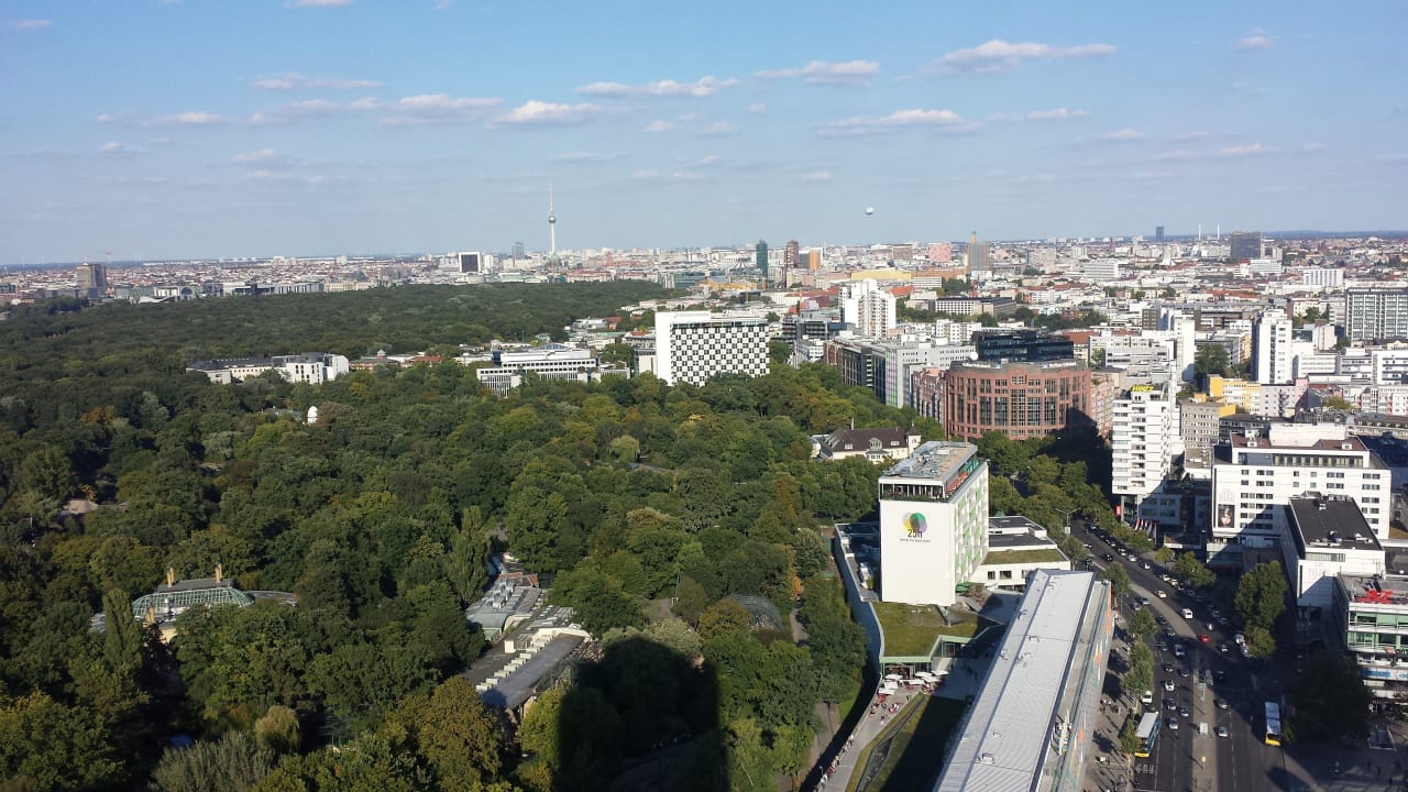 Aussicht Teil 2 Waldorf Astoria Berlin