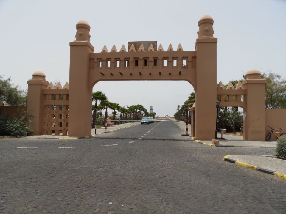 Zufahrt zum Hotel Hotel Riu Cabo Verde