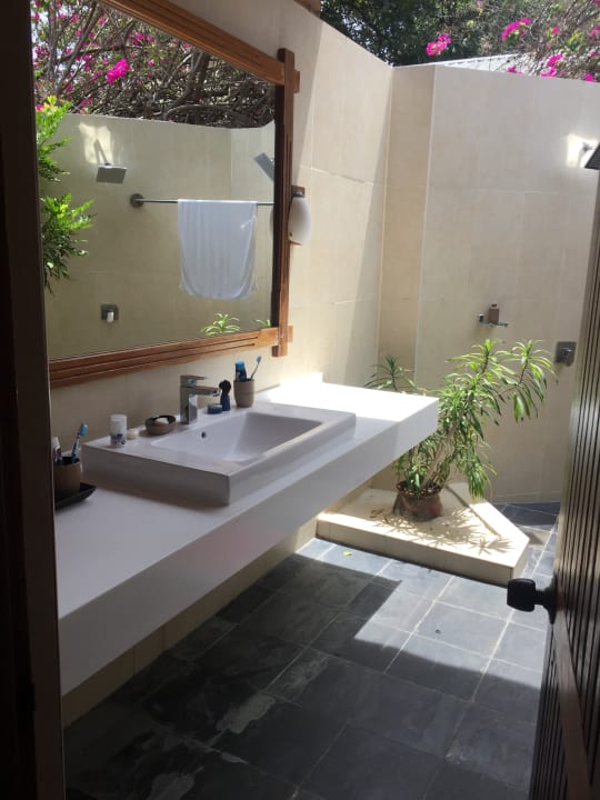 Zimmer NH Collection Maldives Reethi Resort