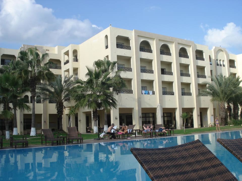 Poolanlage Hotel Paradis Palace
