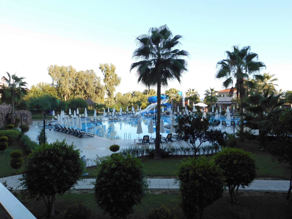 Hotelpool Bella Resort & Spa