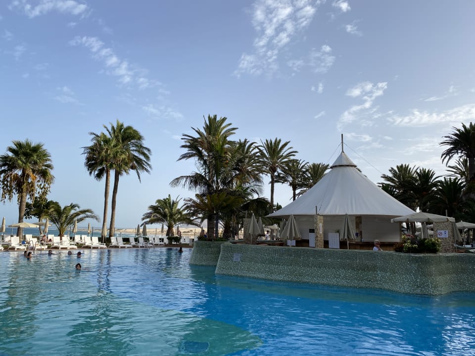 Pool Hotel Riu Palace Tres Islas