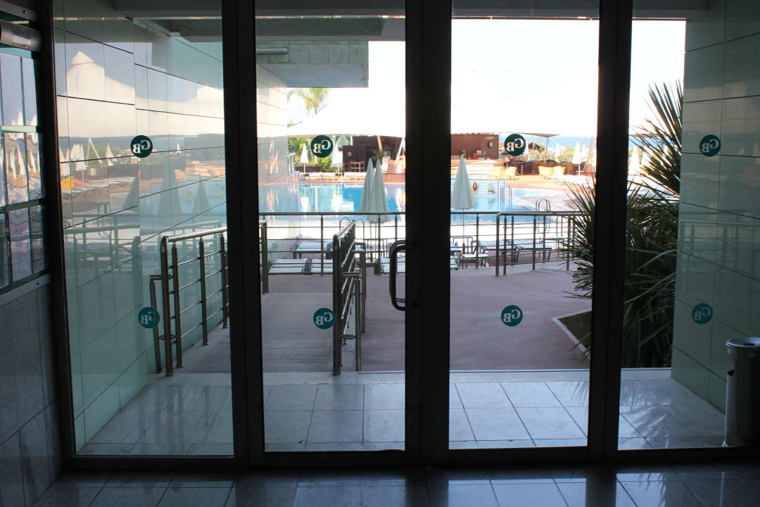 Ausgang zur Poolanlage Grand Belish Resort Hotel & Spa