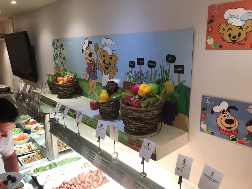 Süßes Kinderbuffet. Atlantica Aeneas Resort