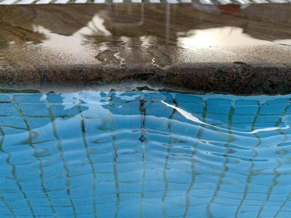 Pool Fujairah Rotana Resort & Spa
