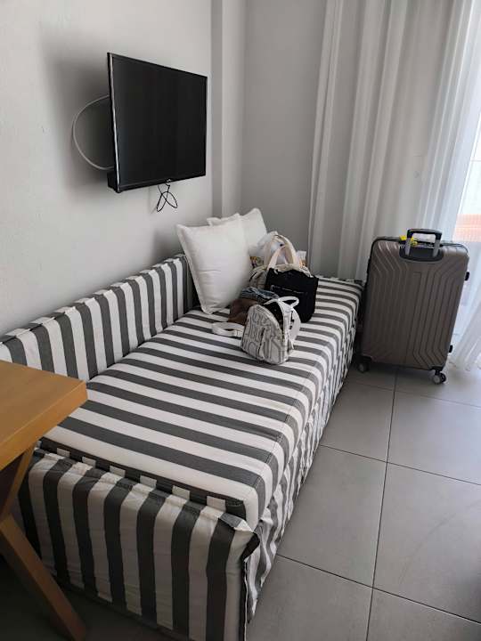 Zimmer Maritimo Beach Hotel