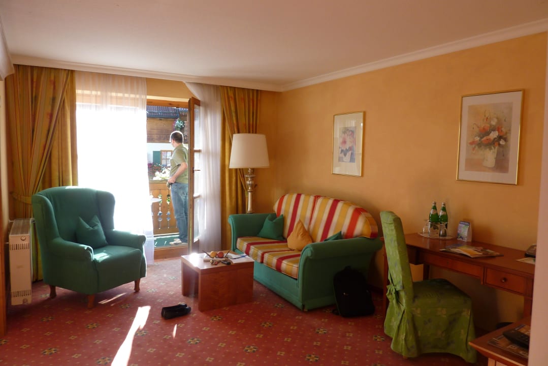 Unser Wohnbereich in der Juniorsuite Parkhotel am Soier See